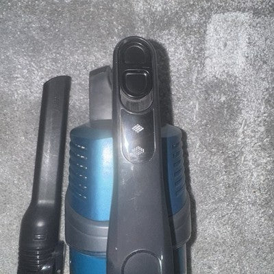 Shark Classic Anti Hair Wrap Cordless Vacuum - IZ201UKT