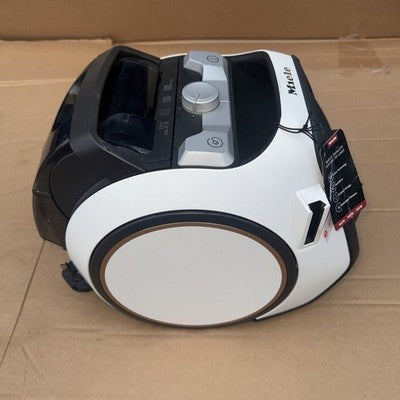 MIELE Boost CX1 Parquet No Accessories Ex-display Lotus white