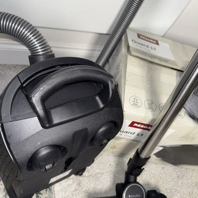Miele Guard L1 Cat &amp; Dog Flex Vacuum Cleaner Obsidian Black (Missing TurboBrush)