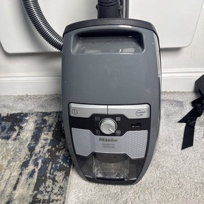 Miele Blizzard CX1 Cat &amp; Dog Flex SKCF5 2 L Vacuum Cleaner RRP £489.99