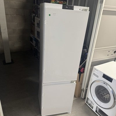 Kenwood KIFF7022 Fridge Freezer–Frost Free,Sliding Hinge