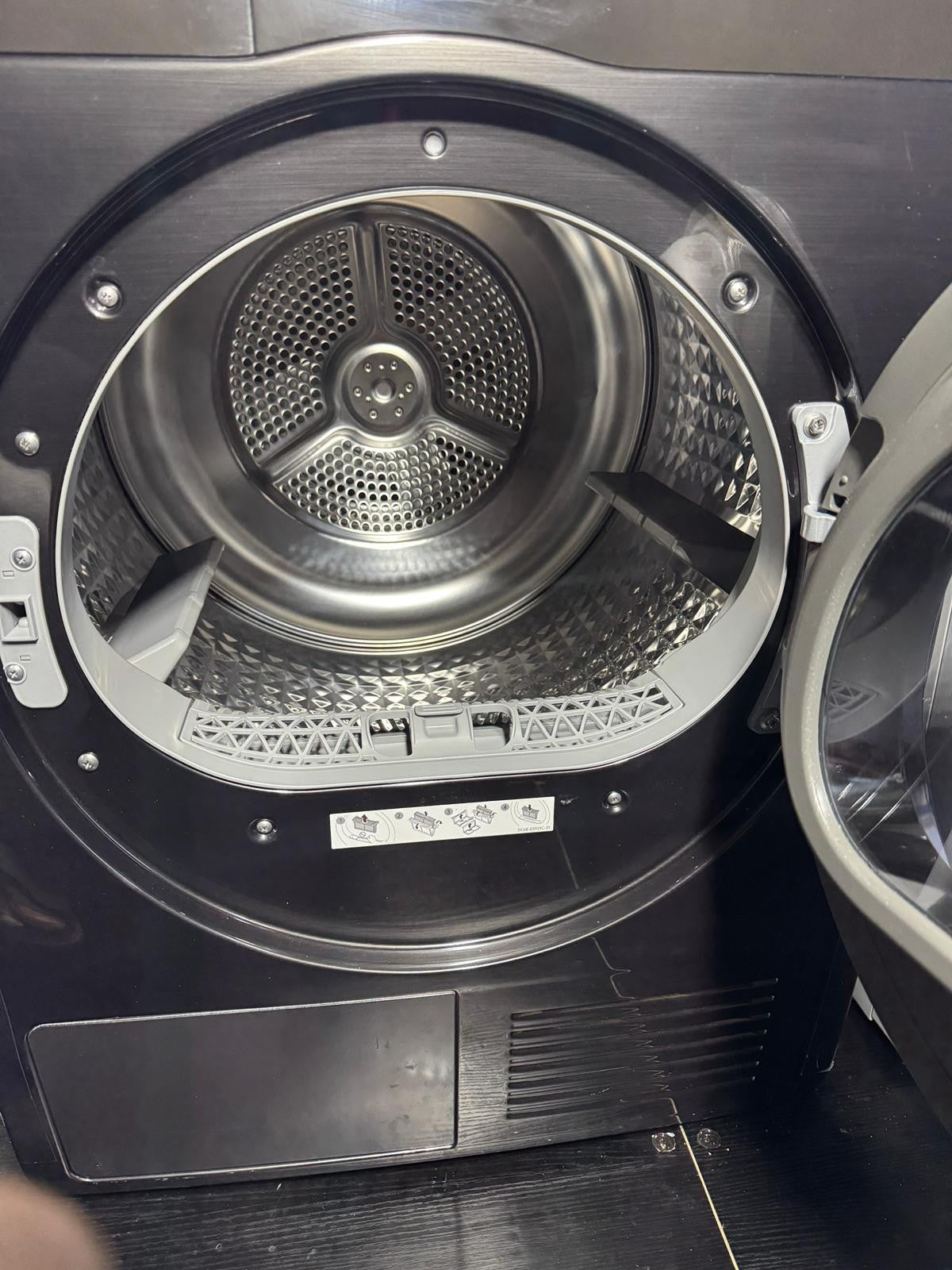 Samsung Heat Pump Tumble Dryer 8 Kg A++ Rated DV80CGC0B0ABEU