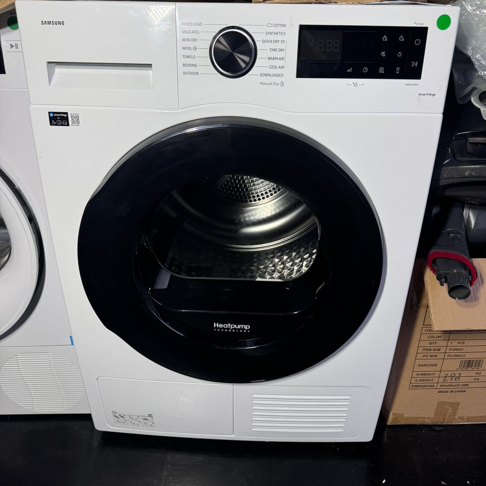 Samsung Heat Pump Tumble Dryer 8 Kg A++ Rated DV80CGC0B0ABEU