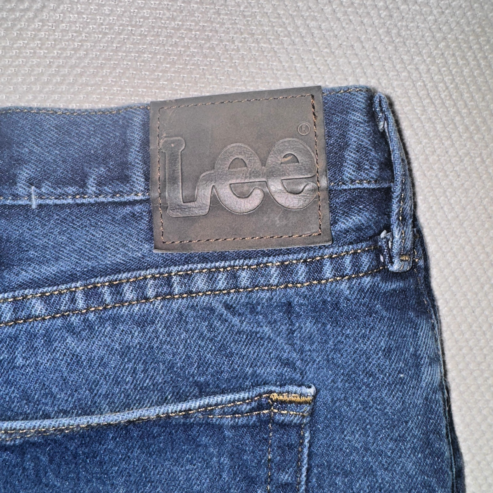 Vintage Lee Jeans Men’s Blue 42x32 Relaxed Fit GRADE A